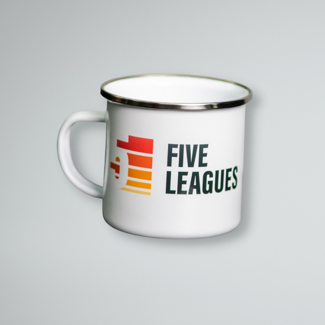 Der Five Leagues Becher